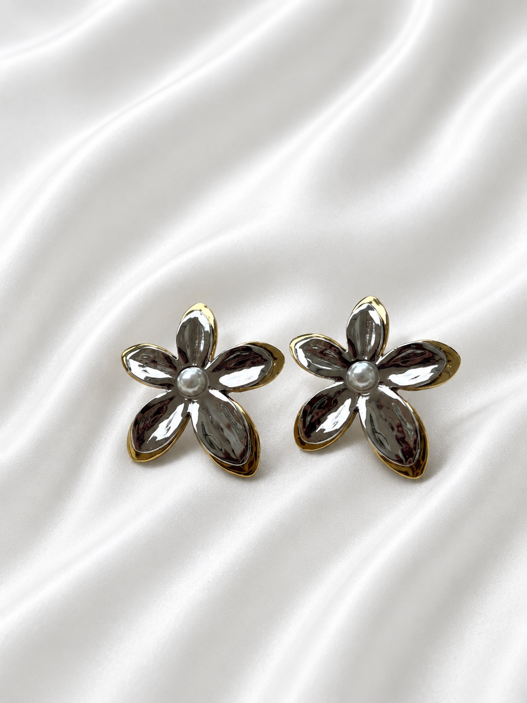 Naida Earrings