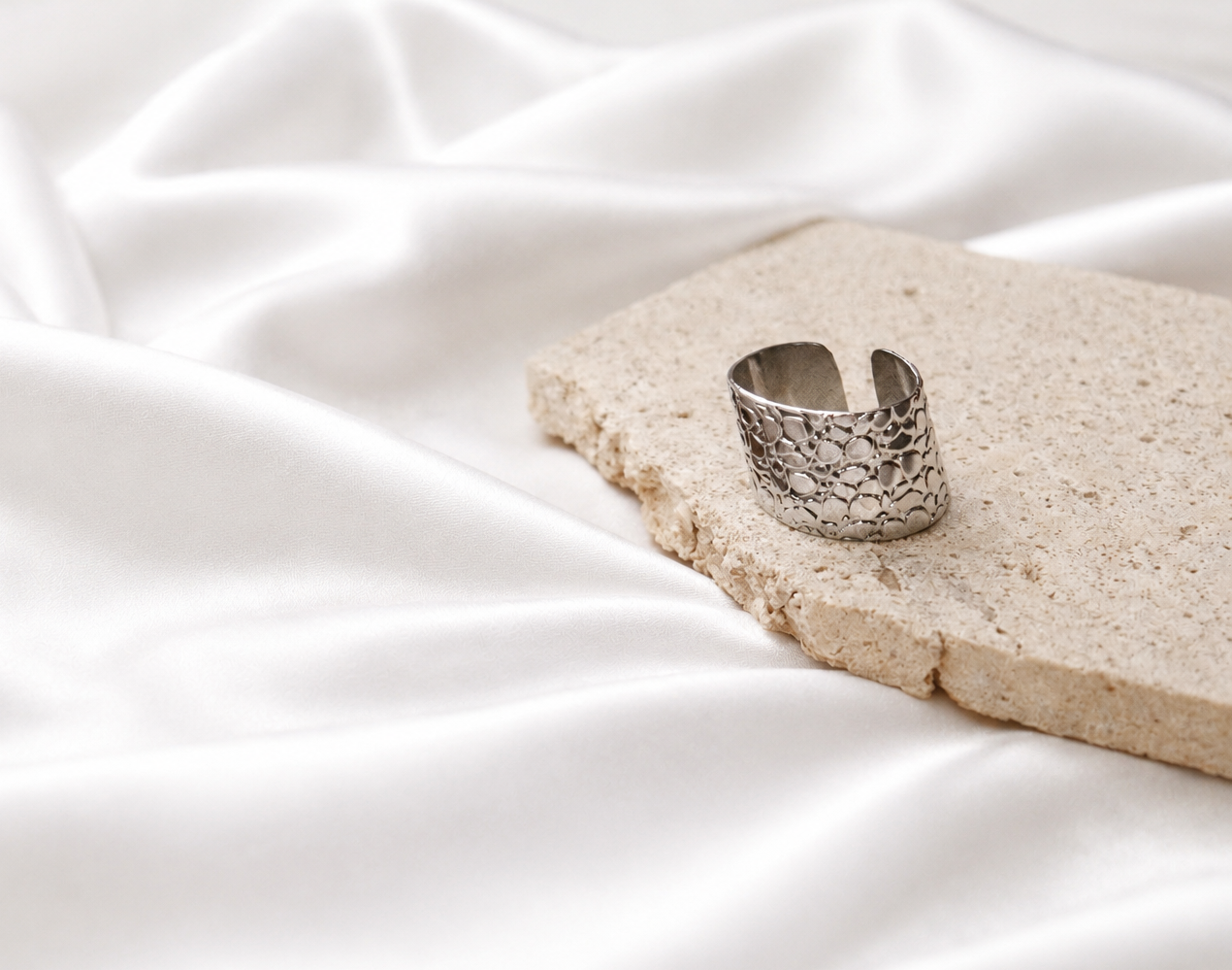 Alcestis Ring