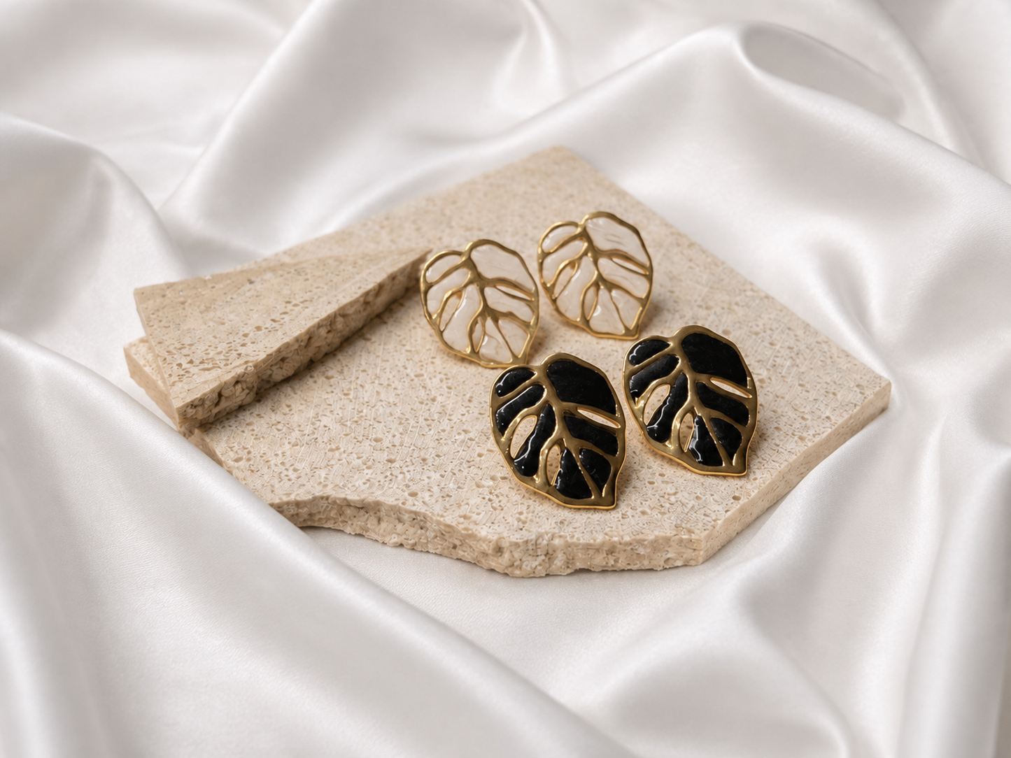 Iris Beige Earrings