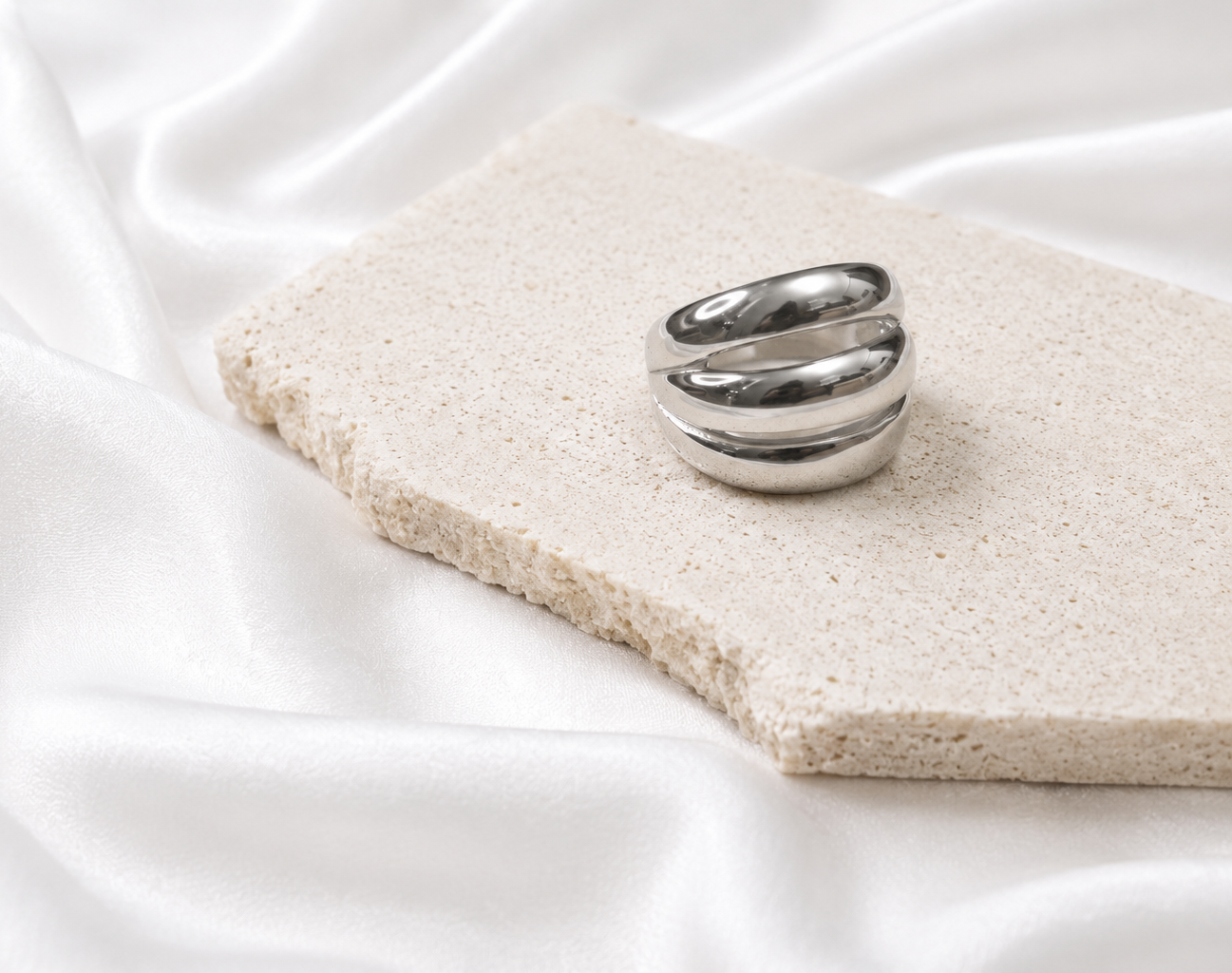 Thallo Ring