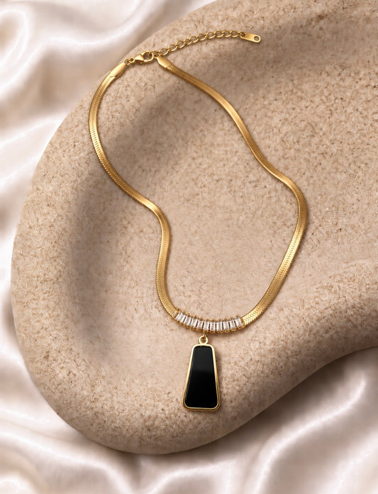 Edge Necklace