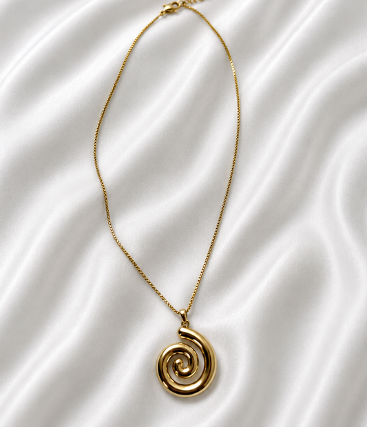 Avelisse Necklace
