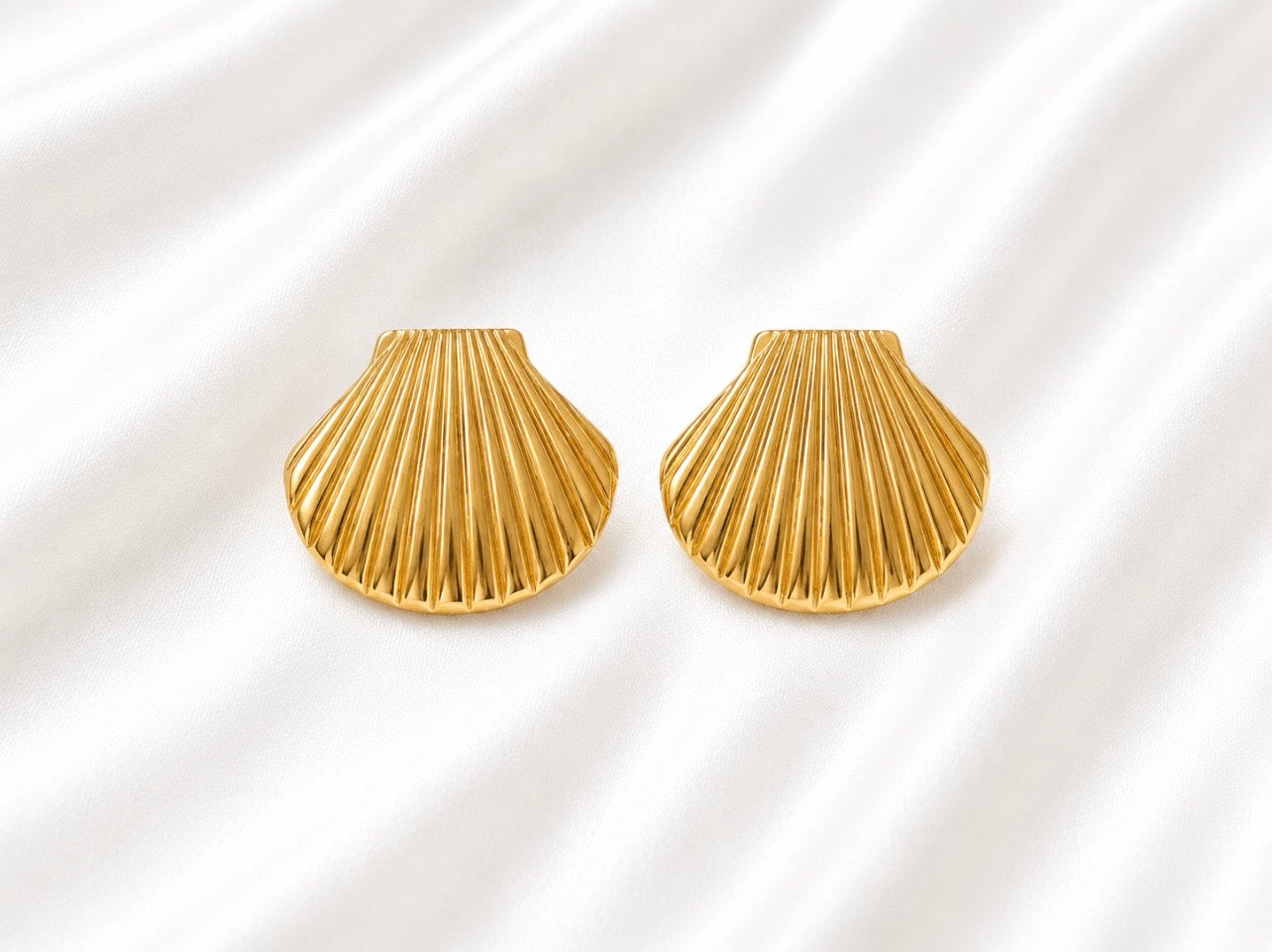 Aurea Shell Earrings