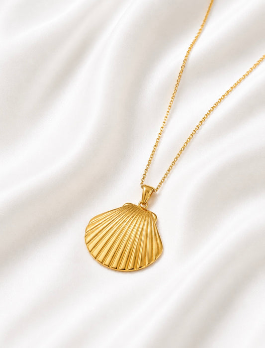 Aurea Shell Necklace