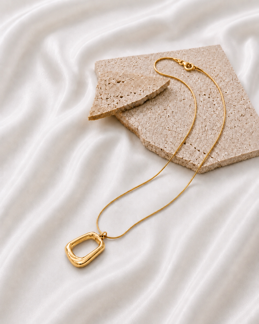 Dione Gold Necklace