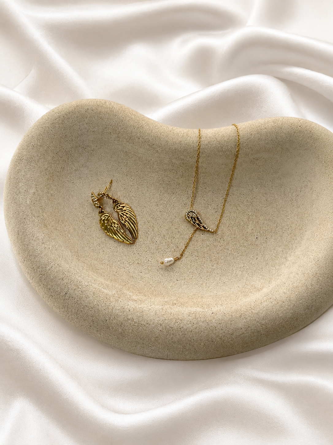 Pluma Neckace