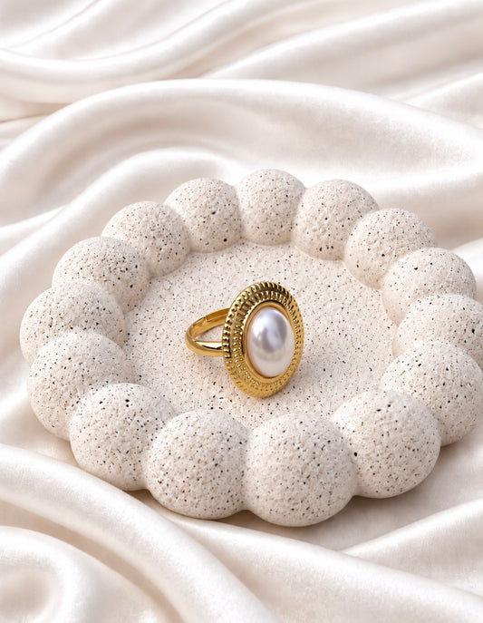 Opaline Ring