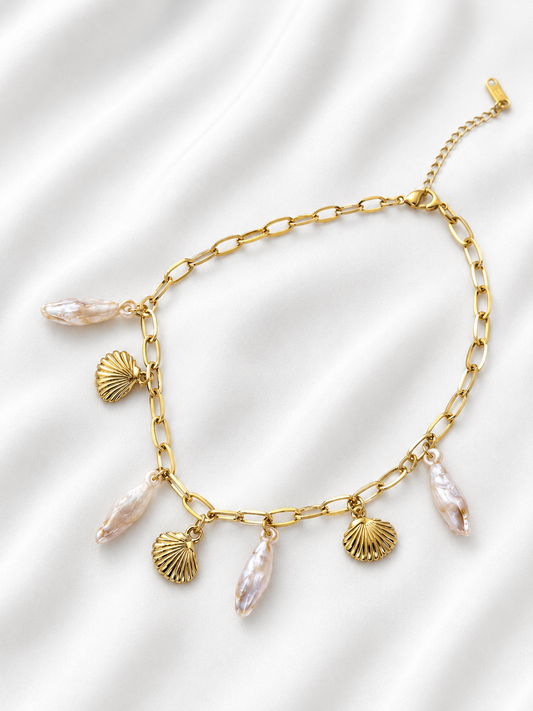 Coralya Necklace