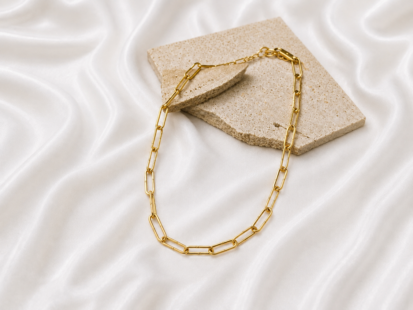 Clio Necklace