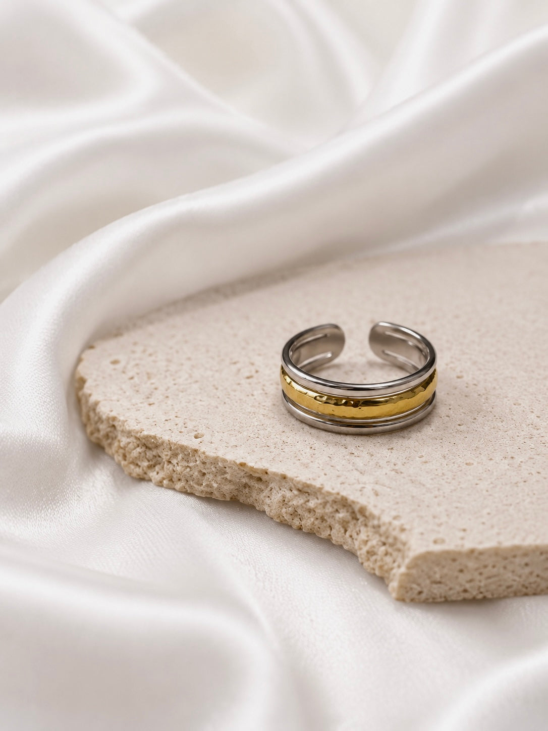 Charis Ring