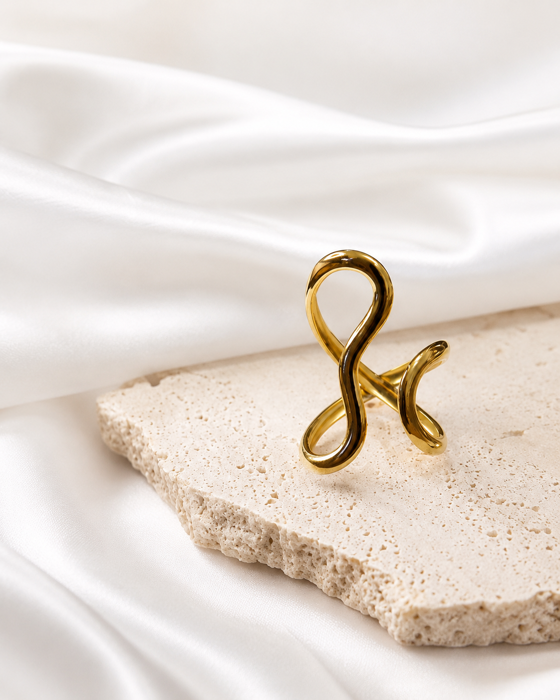 Thyone Gold Ring