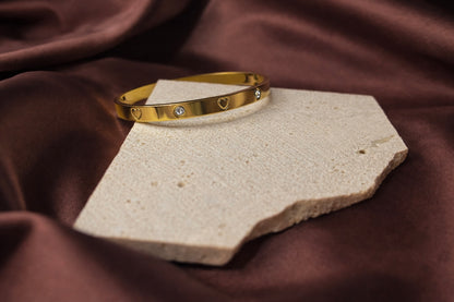 Hilaeira Bracelet