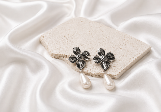 Pearl Touch Earrings