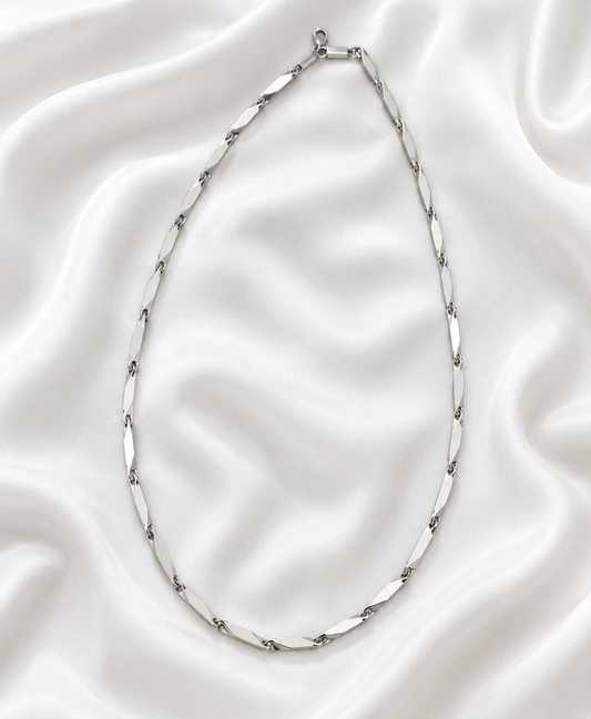 Facet Silver Necklace