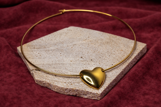Amour Necklace