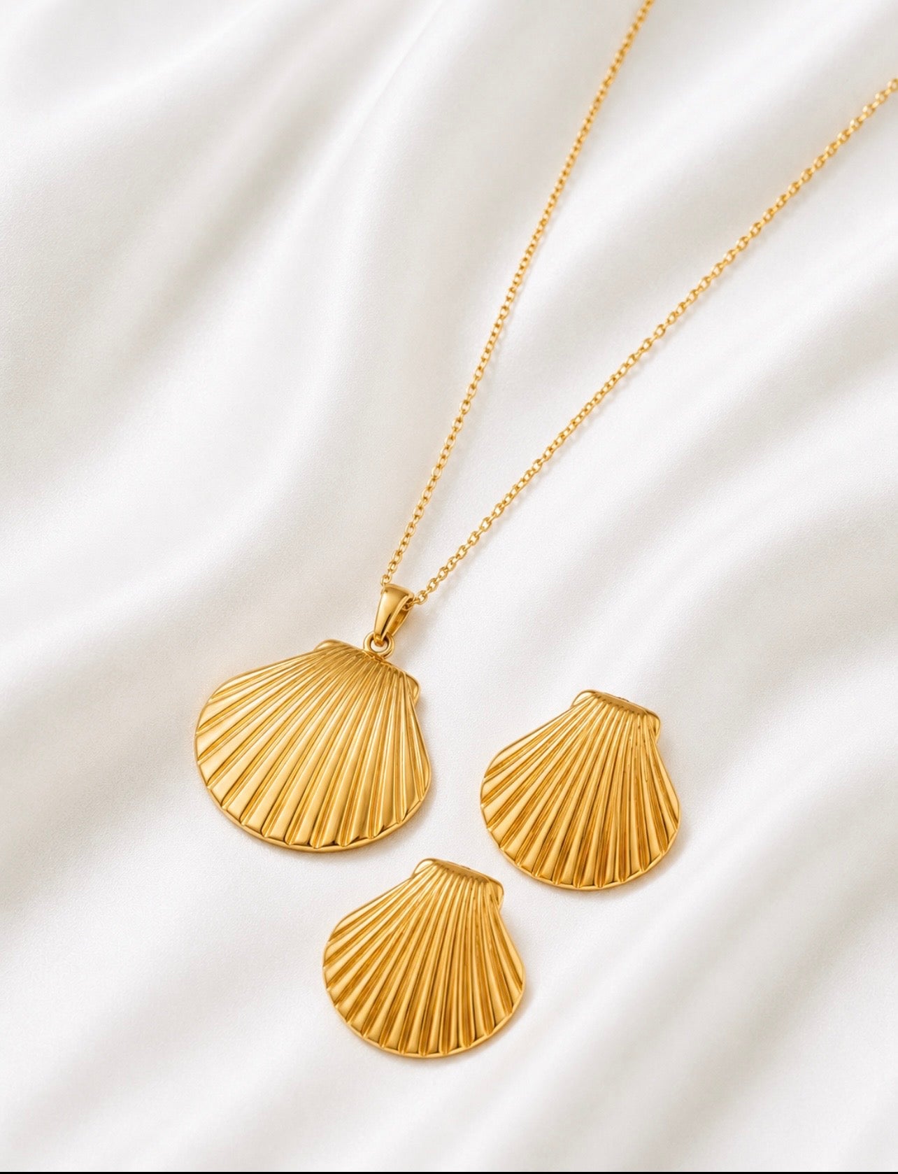 Aurea Shell Earrings