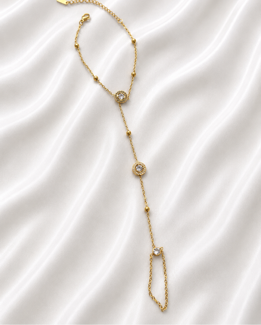 Evamare White Handchain