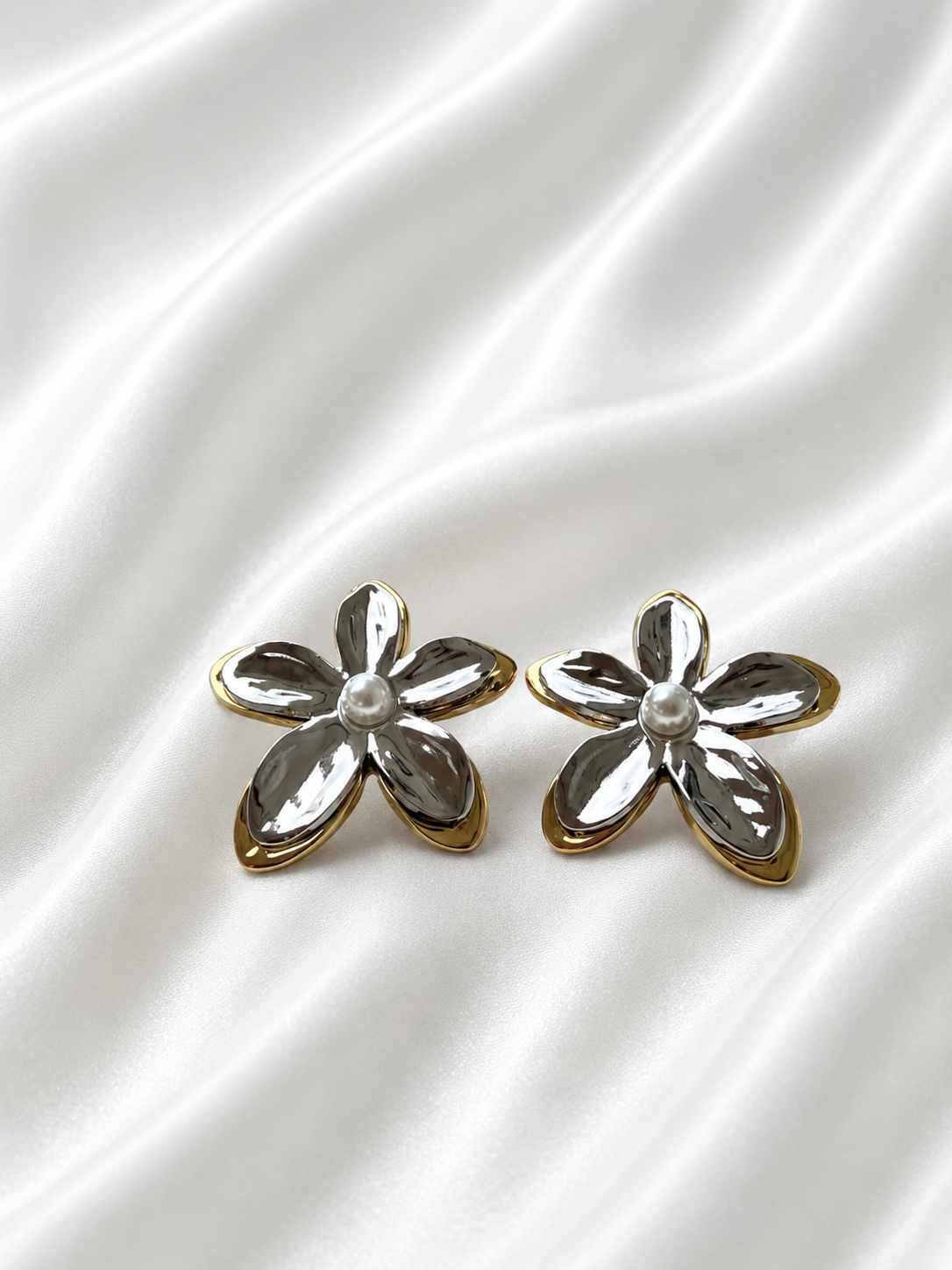 Naida Earrings