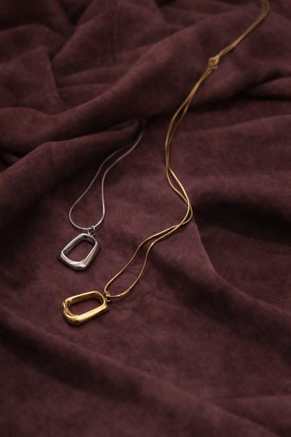 Dione Gold Necklace