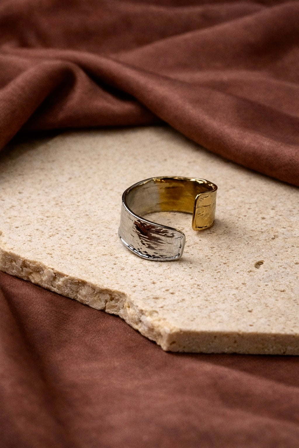 Ione Ring
