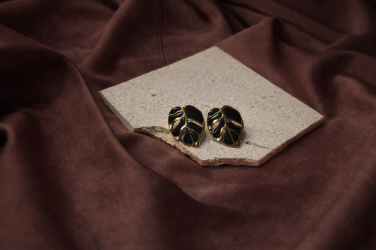 Iris Black Earrings